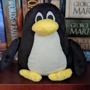 Linux Penguin Plush Toy: Geek Gift (20cm or 30cm) - Etsy