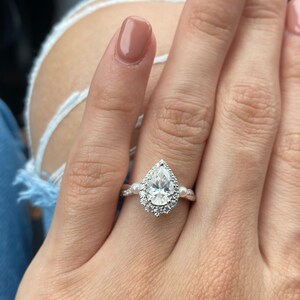 Diamond ring with pearl deals accents