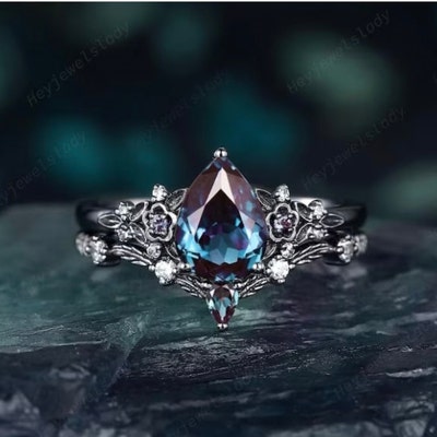 Gothic Black Gold Pear Shape Alexandrite Engagement Ring Set, Black ...