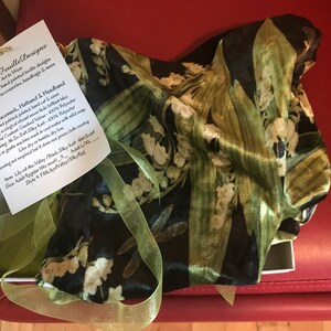Lise added a photo of their purchase