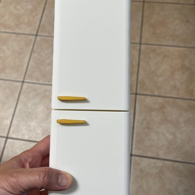 Frigorifero Smeg retrò in miniatura in scala 1:6 (FAB38) – Elettrodomestico da cucina funzionale per casa delle bambole - Italia