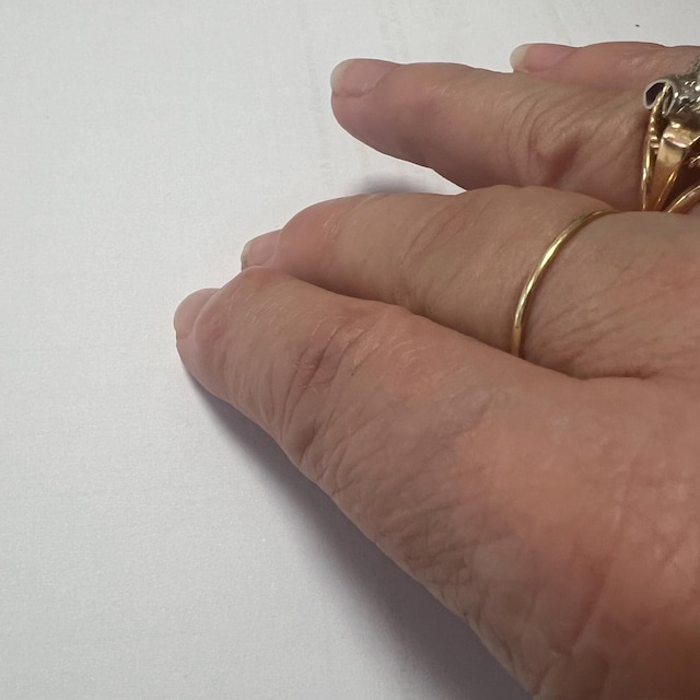 18k Solid Gold Thin Wedding Band Stacking Ring 1mm Wedding