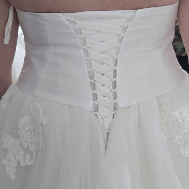 corset kits for wedding dresses Laceeis Back Kit White Satin Bridesmaid Gown Zipper Replacement Satin Adjustable Fit 6 Lengths and 20 Colors Laceeis corset Fit:Long Product ID:AP1E213378_AA255_M bcbg Sofia Dress in poorly made imported corset