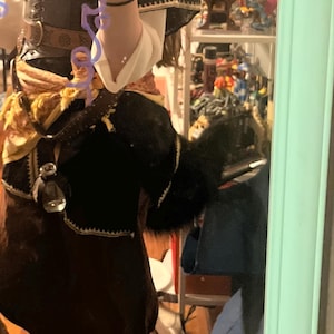 Alutia added a photo of their purchase
