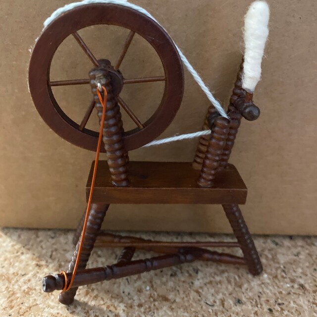 1:12 Scale Dollhouse Victorian Antique Quill Spindle Spinning Wheel for Yarn  Making Walking Wheel Wool Wheels Spinning Wheel 