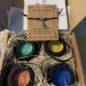 Kirsty added a photo of their purchase