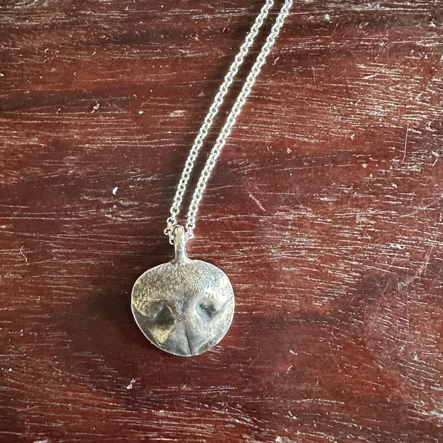 Kite necklace sale with red string