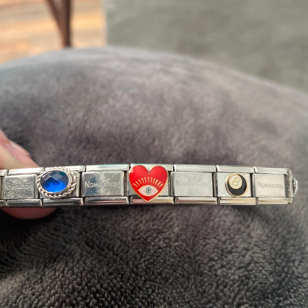 Exactly like the picture and high quality - great for the price