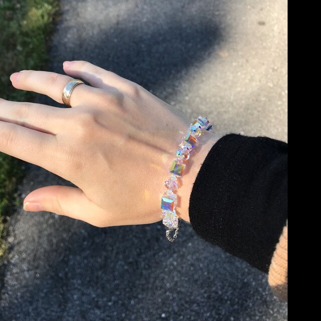 nezca7mm オーロラブレスレット Swarovski Crystal Bracelet Aurora Borealis LARGE Cube Beads