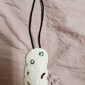 Maori Art Bone Carving, Heritage Tiki Necklace, Leadership Symbol