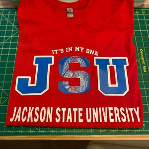 Etter added a photo of their purchase