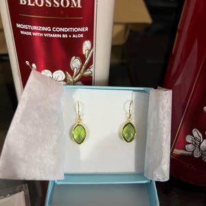 Lynsey added a photo of their purchase