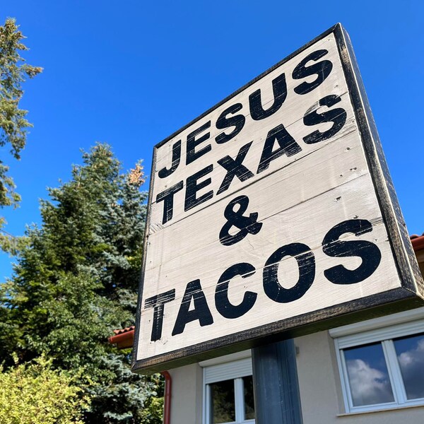Rustic Taco Sign Rustic Farmhouse Jesus Texas & Tacos Sign - Etsy