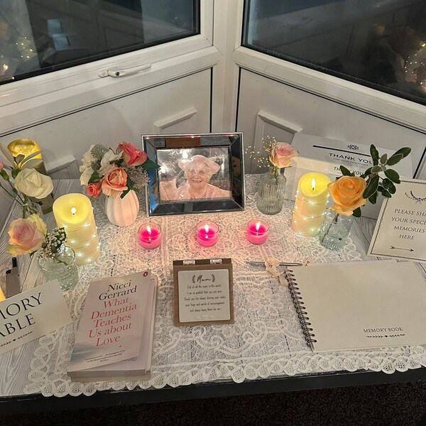 Funeral Condolence Book In Loving Memory