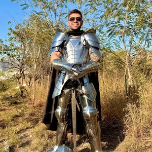 Jesús added a photo of their purchase