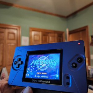 ゲームボーイマクロ 改造品 黒ボディ＋白ボタン ゲームボーイマクロ 改造品 黒ボディ＋白ボタン ゲームボーイ