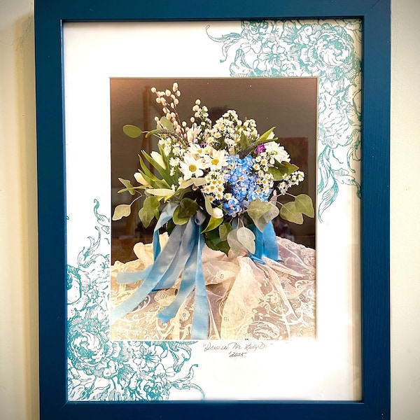 Pastel Pink & Gold Picture Frame 8x10 main image 0