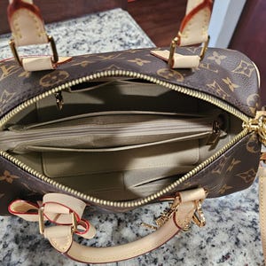 Kaleda added a photo of their purchase