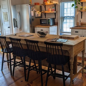 Paige Farmhouse Kitchen Island