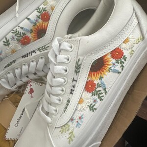 Custom Vans/custom Sneakers Sunflower/embroidered Vans