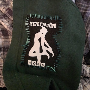 Taylor added a photo of their purchase