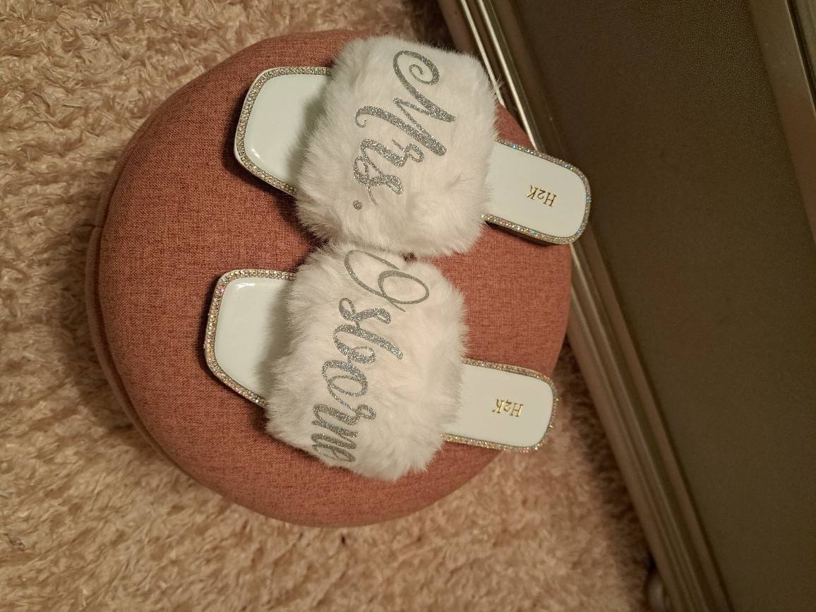 Bride Personalized White Fur Slides with Rhinestones |Bride Custom Slippers great gift for Bride to Be to get ready on Wedding day!