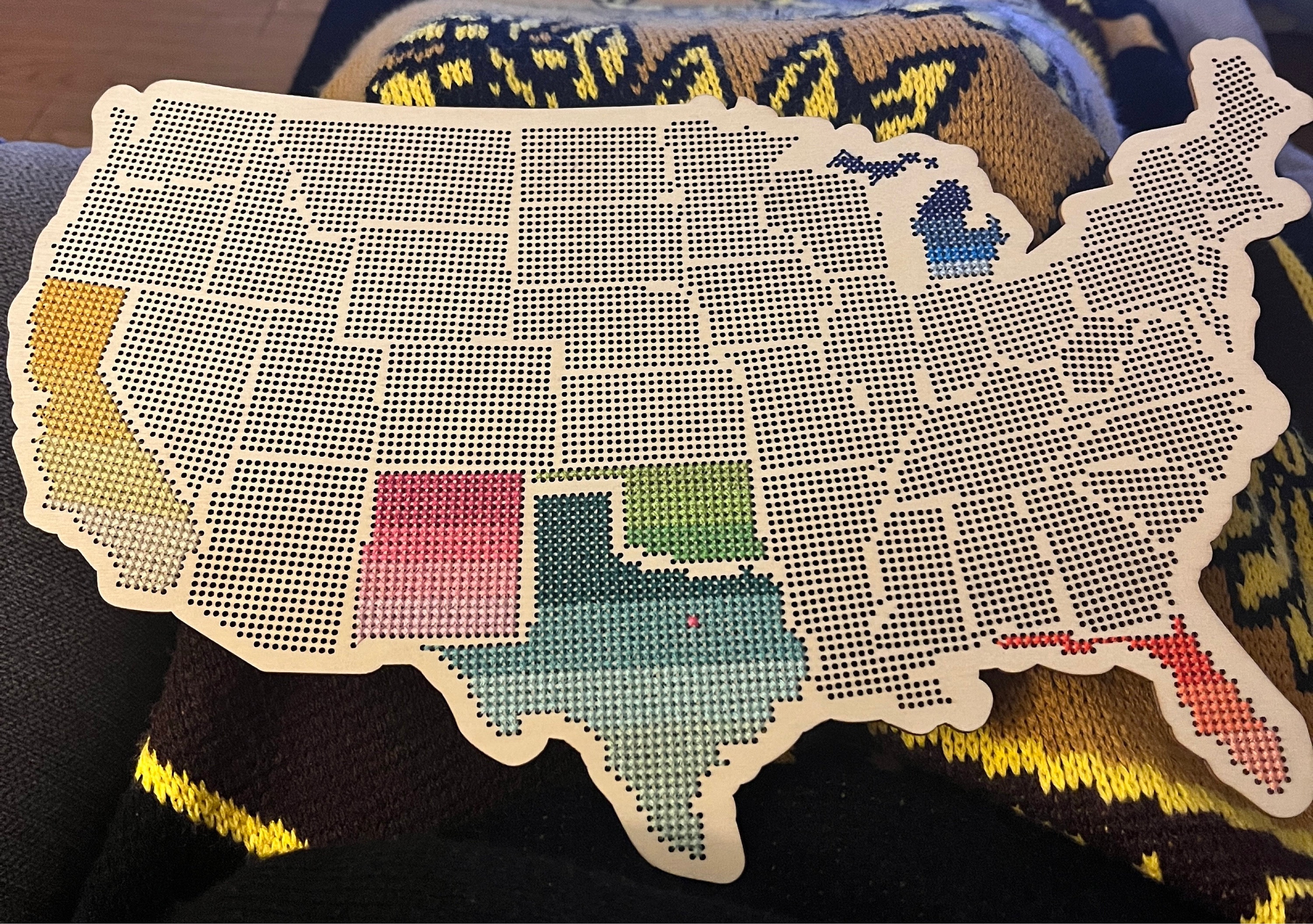 Stitchable Wooden US State Map | Cross Stitch & Embroidery United States Perforated Wood Map | Plywood Needlepoint Wedding or Moving Gift