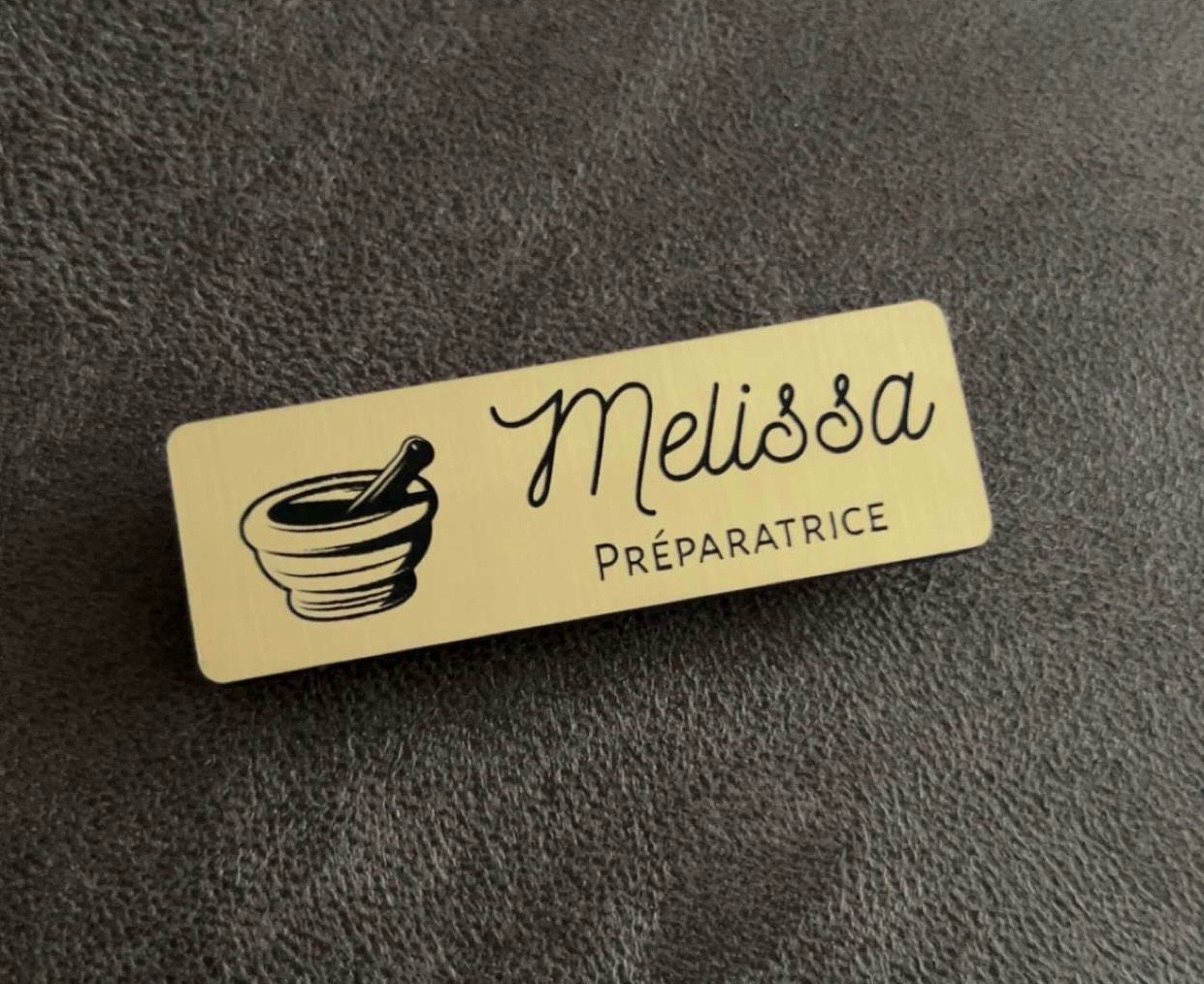 Personalized Name Golden Pharmacy Badge, Pharmacist/Preparer/Nurse/Midwife/Caregiver Magnet, Gift for Medical Staff
