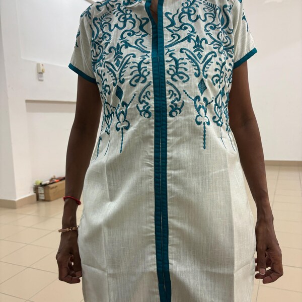 Top tunica floreale patchwork John Mark taglia S ricamato stampa mista Top tunica floreale patchwork John Mark taglia S ricamato stampa mista