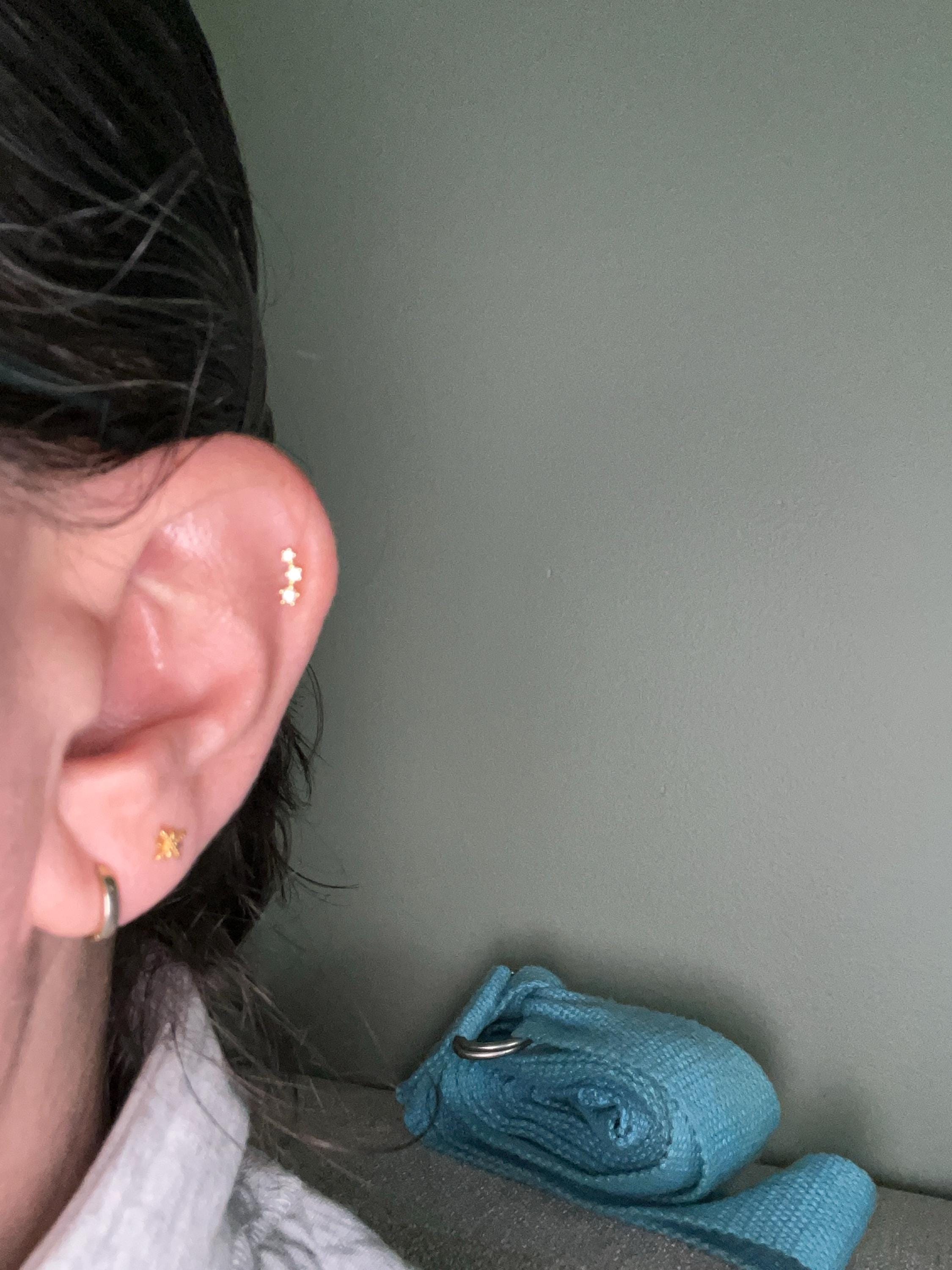 18G/16G Tiny Gold Climber Cartilage Earring • tragus stud • conch earring • tragus • helix • cartilage piercing • minimalist • FLAT BACK