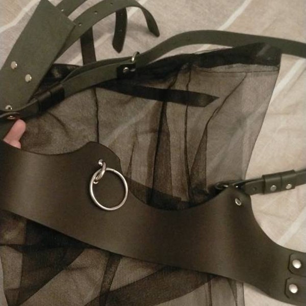 underbust corset belt with shoulder straps