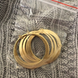 Alyssa added a photo of their purchase