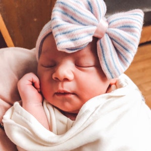 Newborn hospital hat, baby girl hat, newborn baby, newborn girl hat, hospital hat, newborn hat, baby shower gift, baby bow hat,