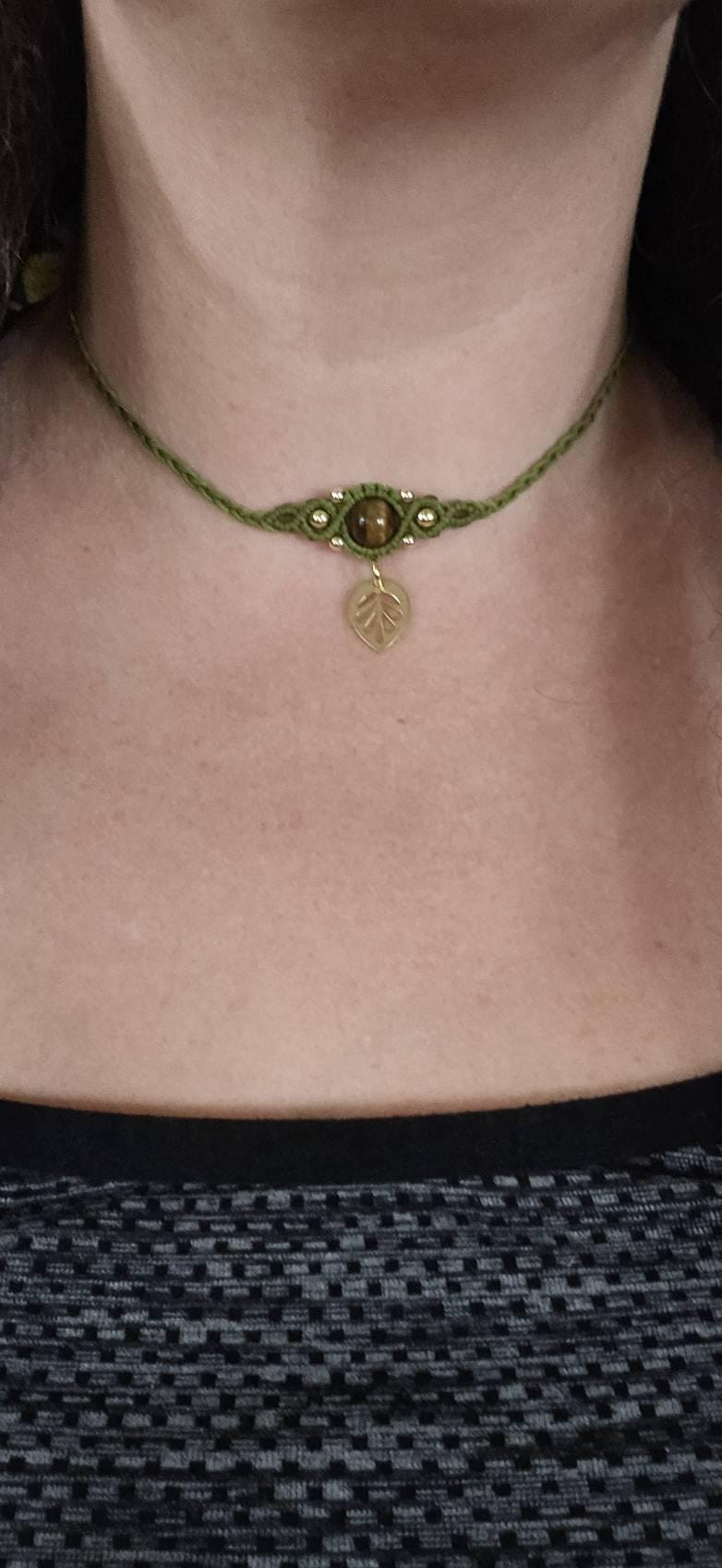 Leaf - Healing Crystal Macrame Choker, boho hippie choker necklace, bohemian jewelry, leaf jewelry, customizable choker, elven jewelry