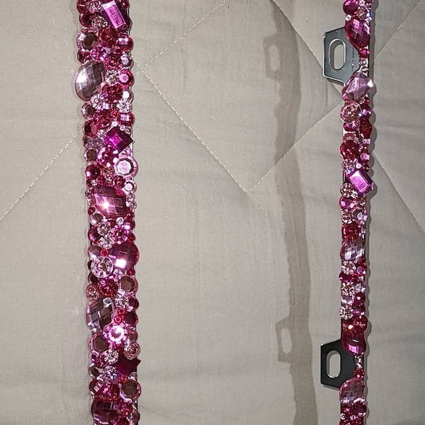 Cruiser Accessories Frame Queen Crown License Plate Frame - Chrome With Clear Bling Crystals & Diamond Caps Crystal License Plate Frame - Foto 2