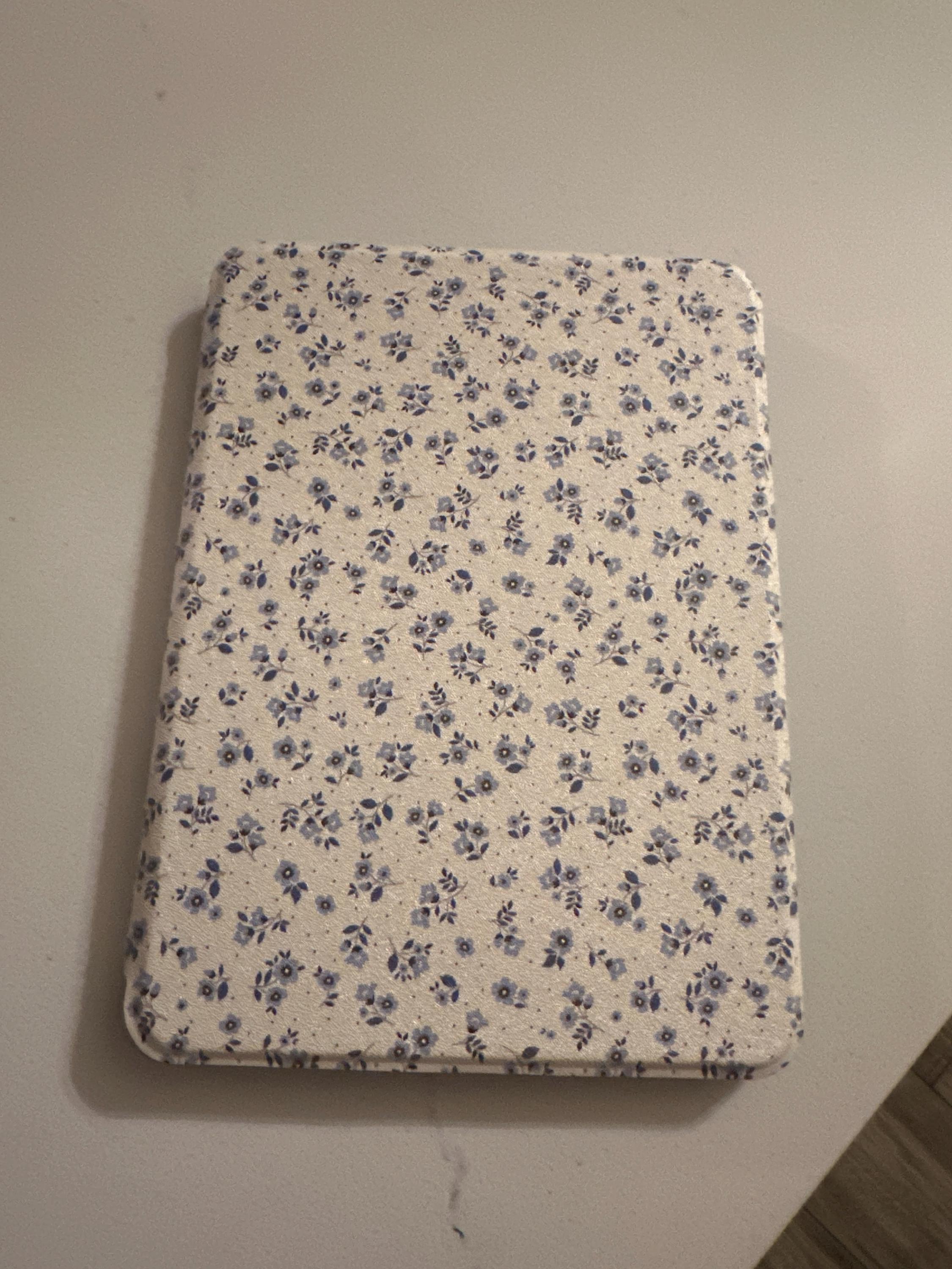 Floral Kindle Case with Strap 2024 Kindle Colorsoft Case Cover Paperwhite 12th 7-inch Kindle Oasis 11th Kobo Auto Wake Free Personalization