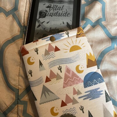 Book Sleeve Protector For Readers - Bibliophile Gifts With Escape To Your Happy Place Design