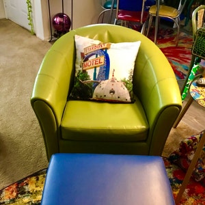 Reta added a photo of their purchase