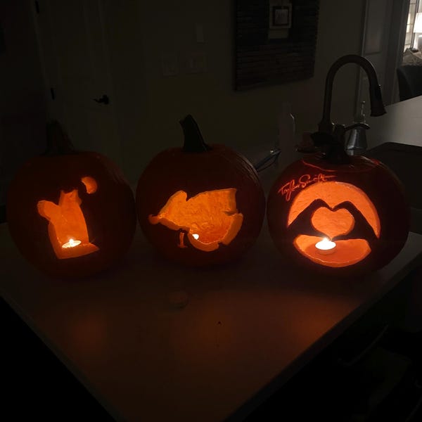 taylor-swift-pumpkin-carving-stencils-swiftie-halloween-decor-taylor
