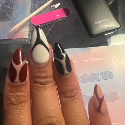 Ombre Red Hand Painted Nails /y2k Nails /custom Press on Nails/ Handmade Press on Nails/faux