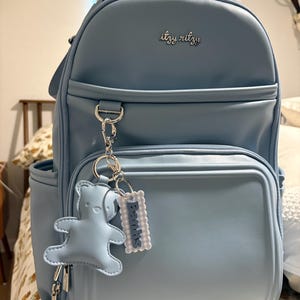 Cheyenne added a photo of their purchase