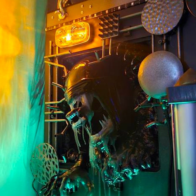 Xenomorph Wall Display - Aliens Horror Wall Art - Gift for Gamer