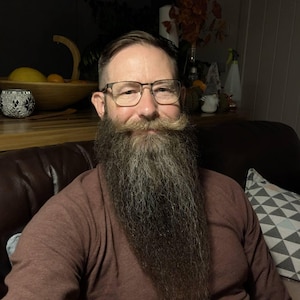 stuart lade till en bild av sitt köp