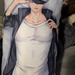 Alyssa added a photo of their purchase