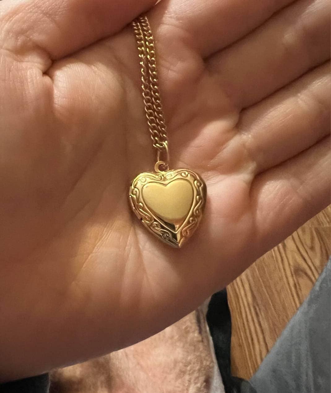 Heart Locket Necklace with Photo, Big Heart Locket, Vintage Locket Necklace, Sibling, Best Friend, Personalized gift for her, Perfect Gift