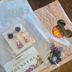 ALEXIS added a photo of their purchase