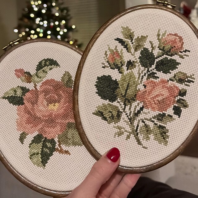 Vintage Flowers Cross Stitch Pattern, Antique Cross Stitch Design