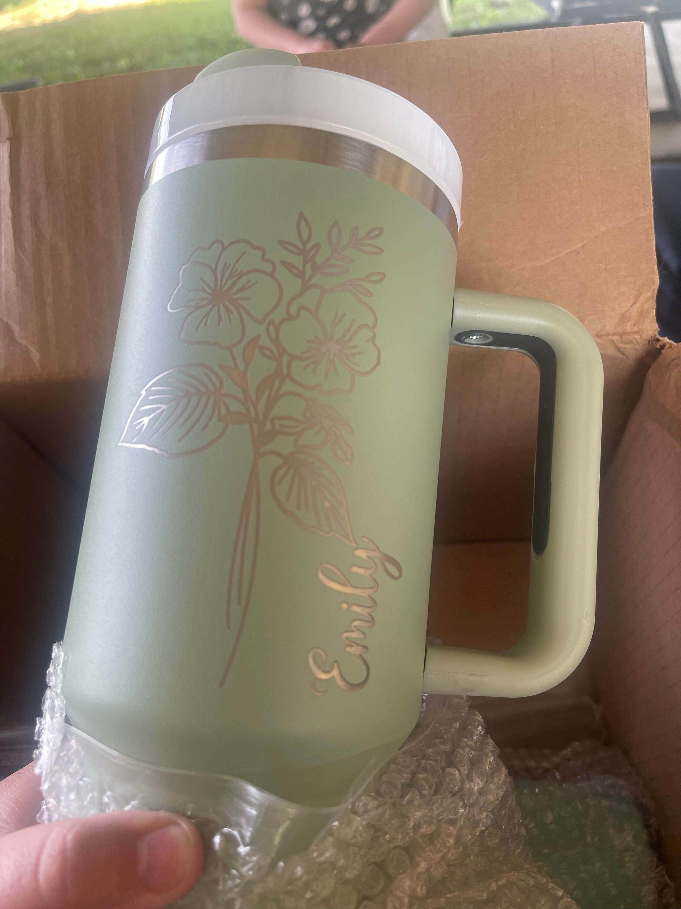 Personalized Birth Flower 40oz Tumbler | Custom Bridesmaid, Mom, Gift for Girls' Trip & Vacation