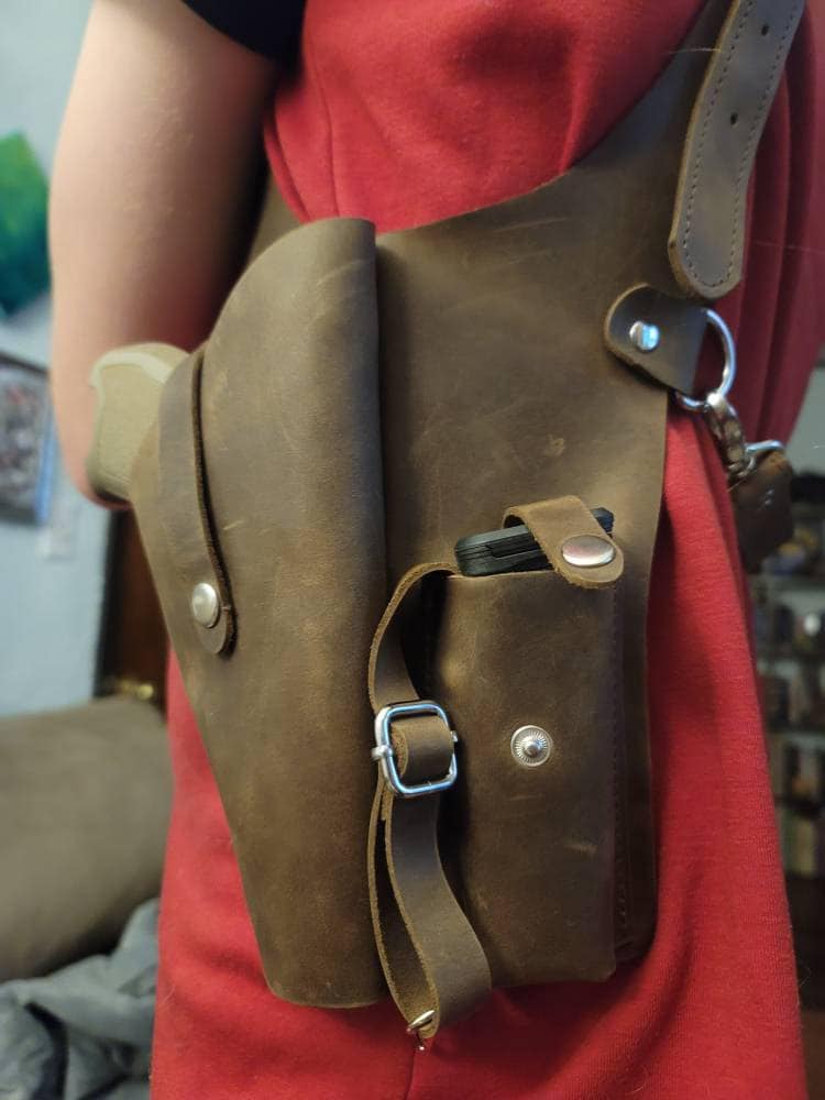 Colt 1911 holster, Custom gun holster, Leather shoulder gun holster, Underarm gun holster, Leather gun holder, Leather gun accessories
