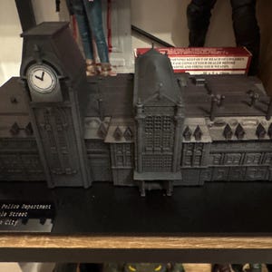 バイオハザード対応のスケールモデル警察署 RPD - Etsy 日本
